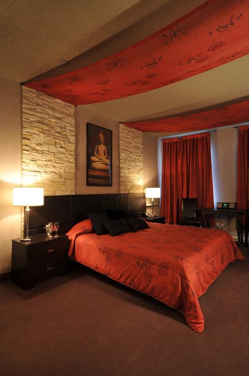 Motel Capri Et Suites Repentigny Εξωτερικό φωτογραφία